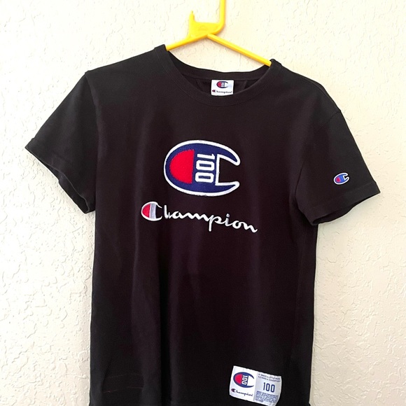 Champion Tops - Champion Tshirt